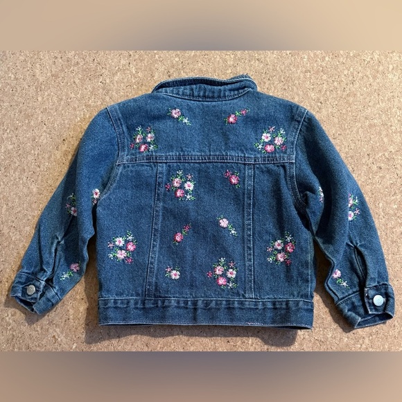 Embroidered floral denim jacket size 3 years EUC - Picture 3 of 3